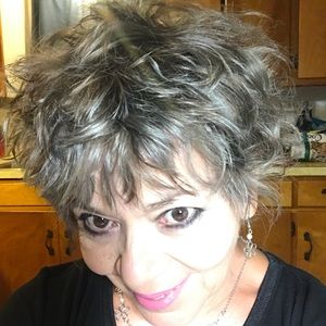 Meet your Posher, Dorinda